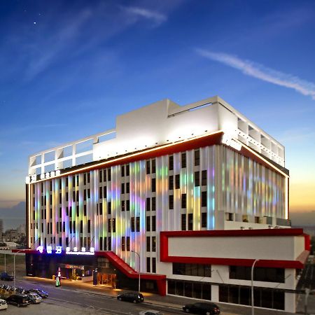 U-Her Hotel Taichung Exterior foto