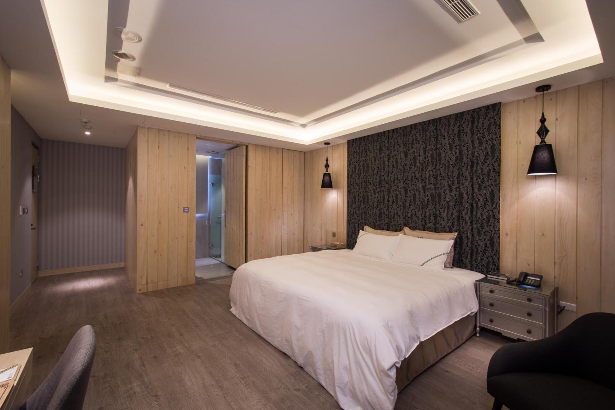 U-Her Hotel Taichung Exterior foto