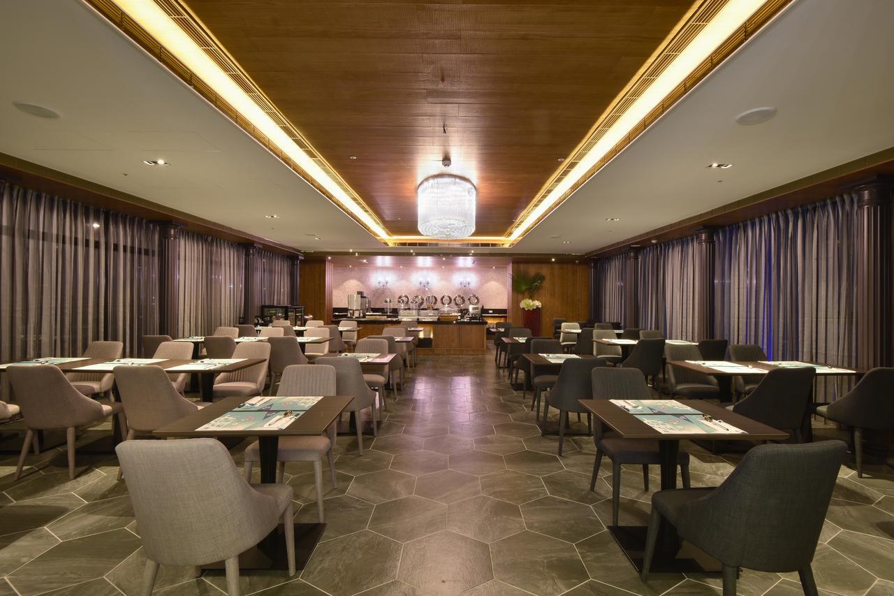 U-Her Hotel Taichung Exterior foto