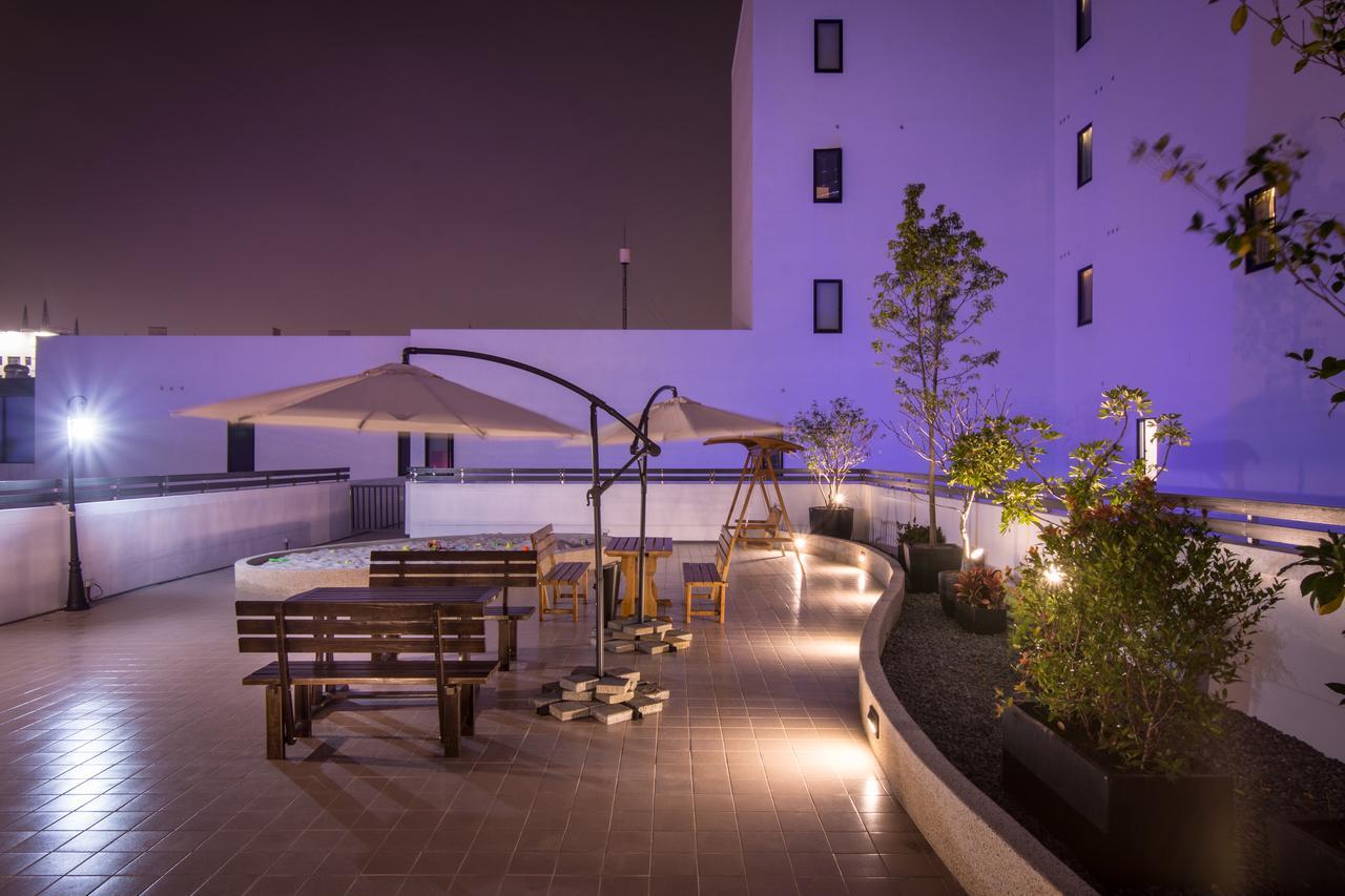 U-Her Hotel Taichung Exterior foto