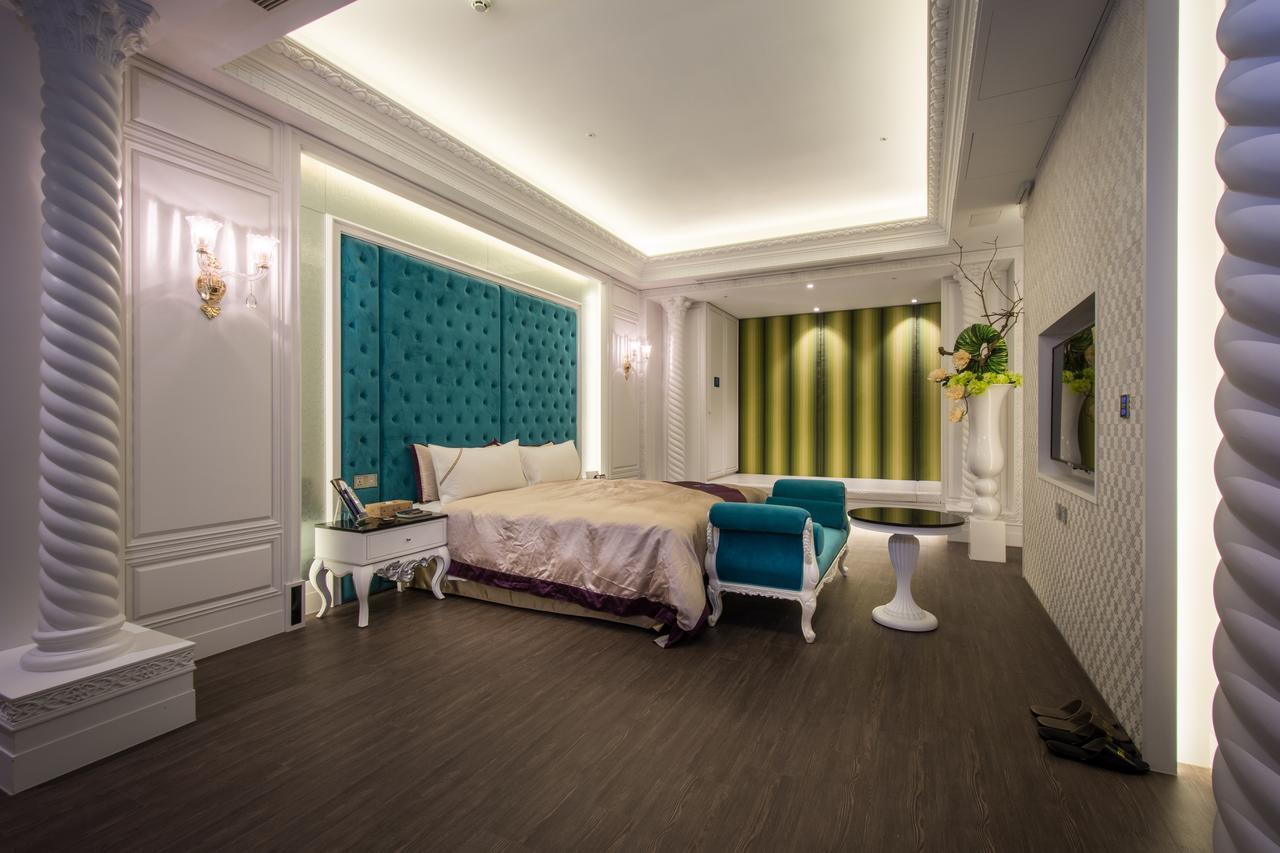 U-Her Hotel Taichung Exterior foto